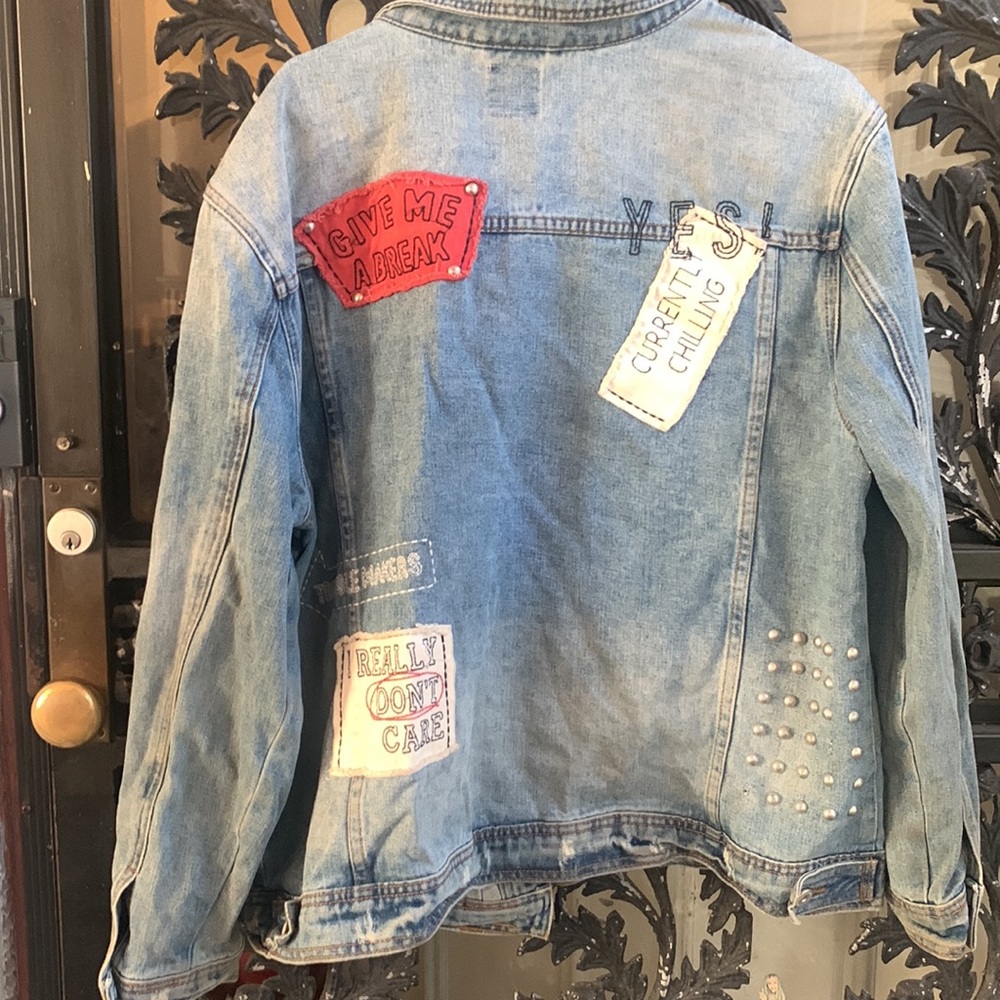 Cutest 🤍‼️Boom Boom denim jacket size XL
